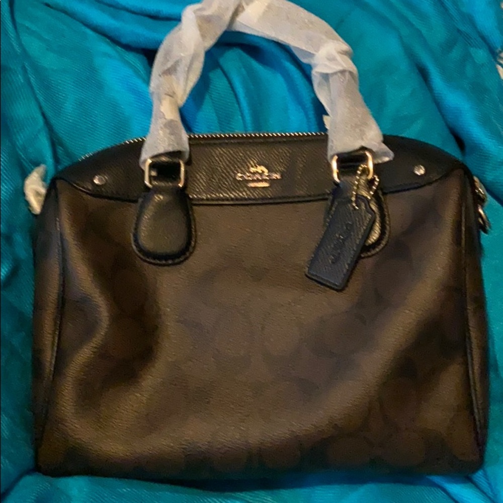 Coach mini BNT with strap